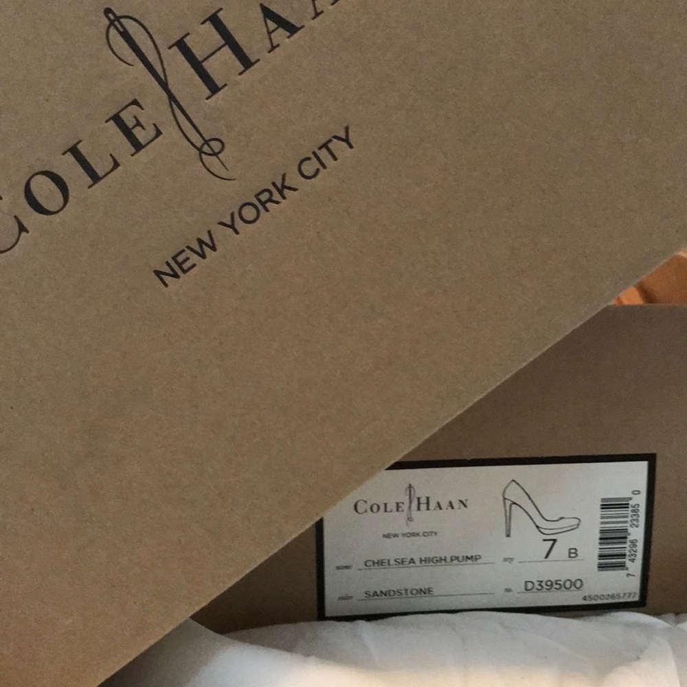 COLE HAAN Nike Air sandstone Chelsea Pump 7B - Picture 6 of 6